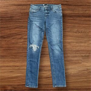 Kut from the Kloth Catherine Boyfriend Blue Skinny Jeans Distressed Style